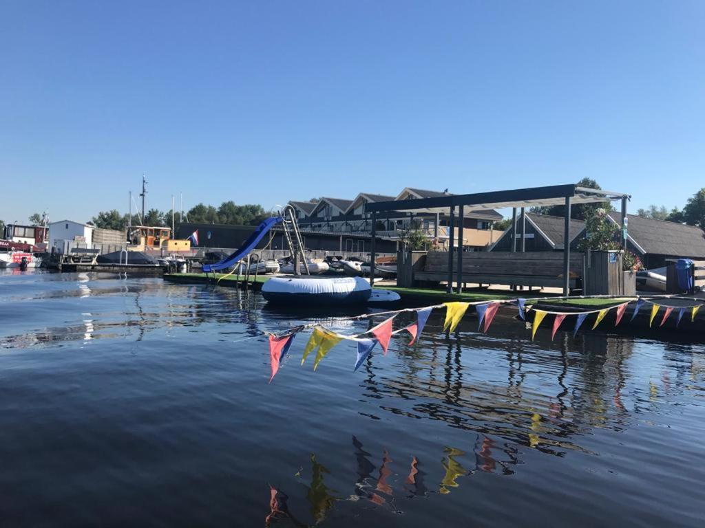 Beach House Giethoorn Wanneperveen Екстериор снимка